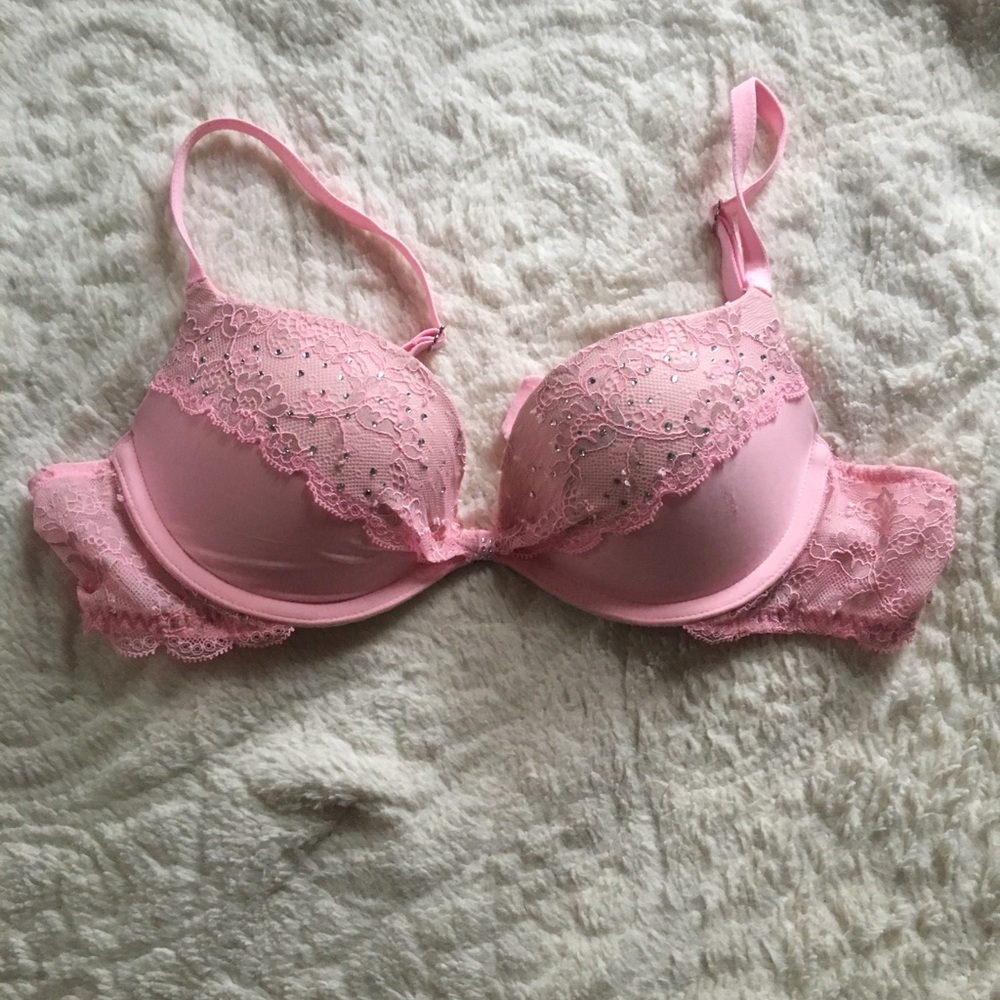Rare studded pink Victoria’s Secret bra